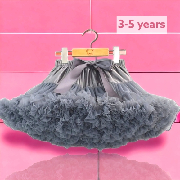 not sure Other - **SOLD** -3-5yrs fab grey Petticoat skirt